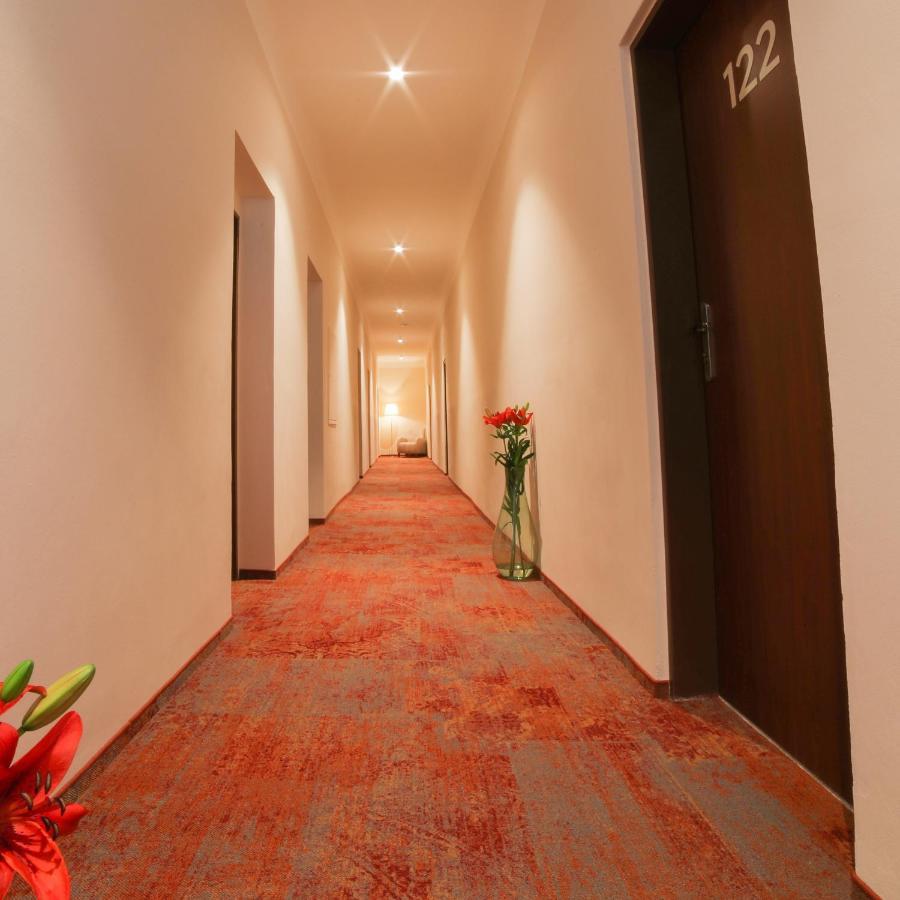 Hotel Kozak เบอร์โน ภายนอก รูปภาพ
