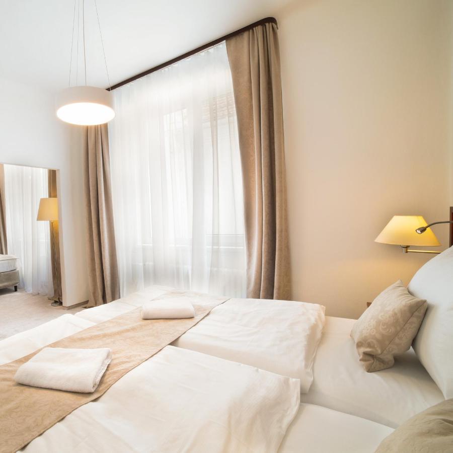 Hotel Kozak เบอร์โน ภายนอก รูปภาพ