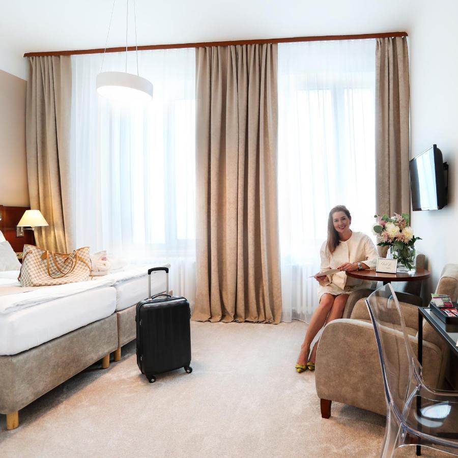 Hotel Kozak เบอร์โน ภายนอก รูปภาพ