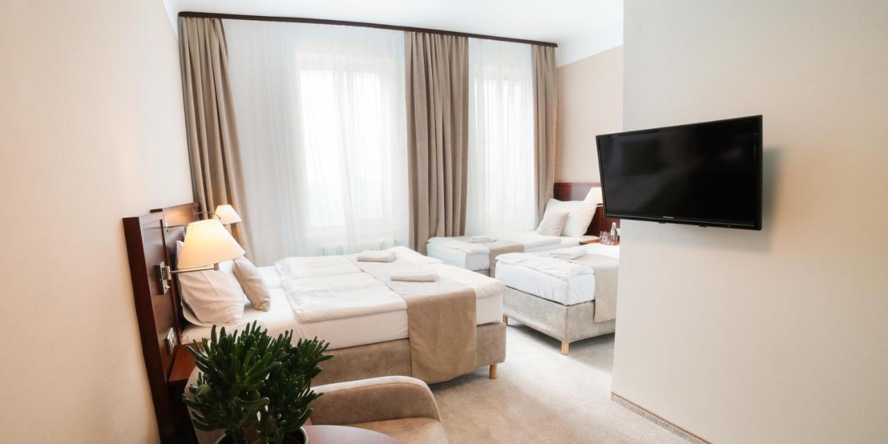 Hotel Kozak เบอร์โน ภายนอก รูปภาพ