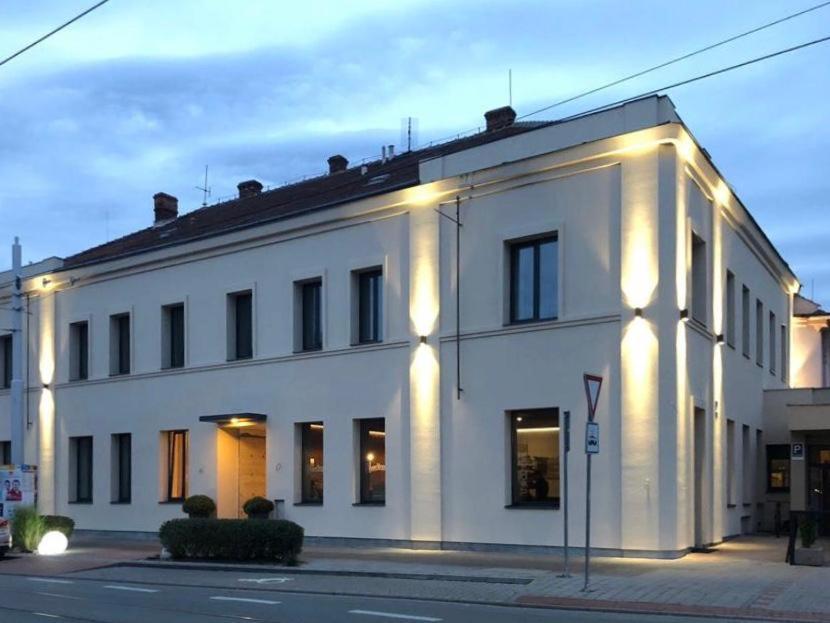 Hotel Kozak เบอร์โน ภายนอก รูปภาพ
